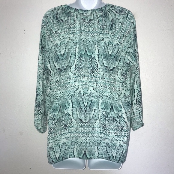 Sioni Phyton Snakeskin Print Poly Top L - Picture 5 of 5